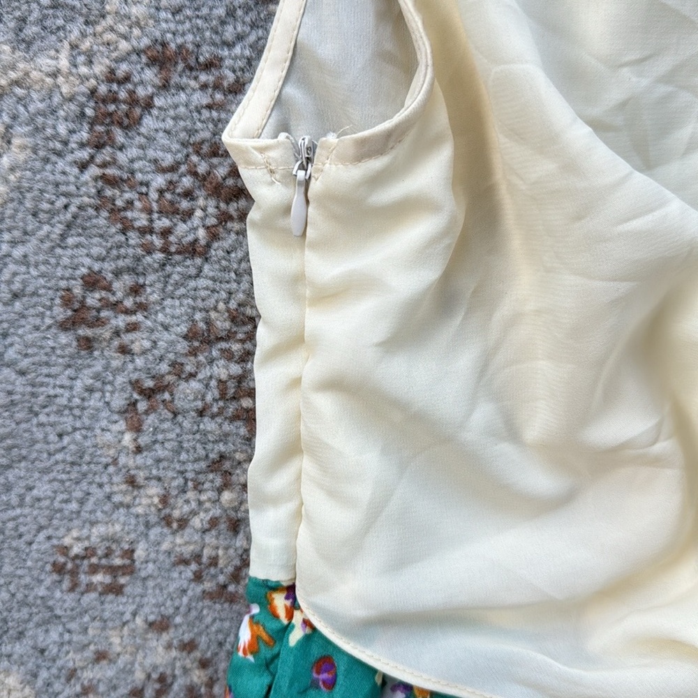 Reverse Tie Front Button Down Sleeveless Floral D… - image 5